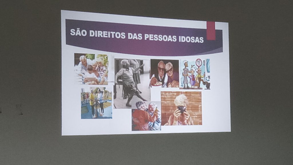 Slide apresentado durante palestra.