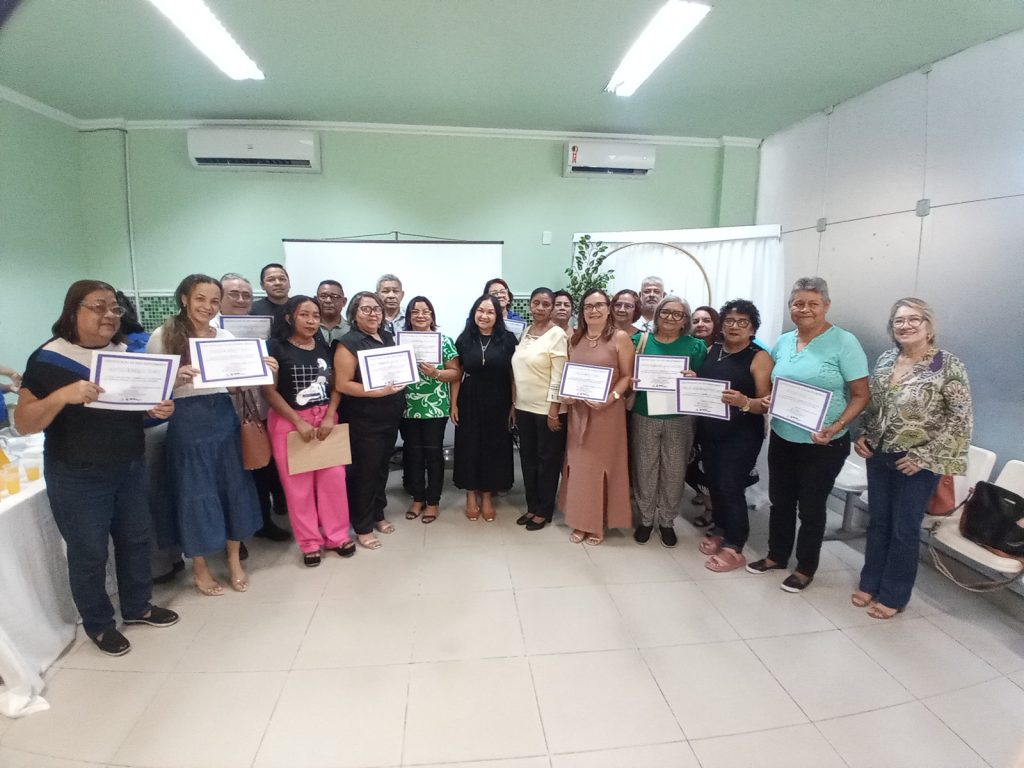 Servidores municipais recém-aposentados recebem homenagem em evento na BELÉMPREV
